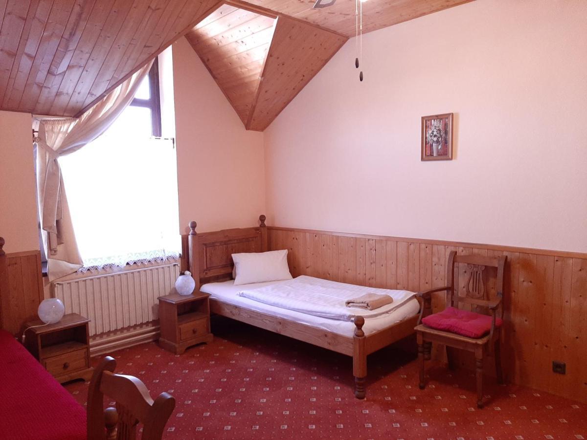 Garni Hotel Asas*** Most Eksteriør bilde