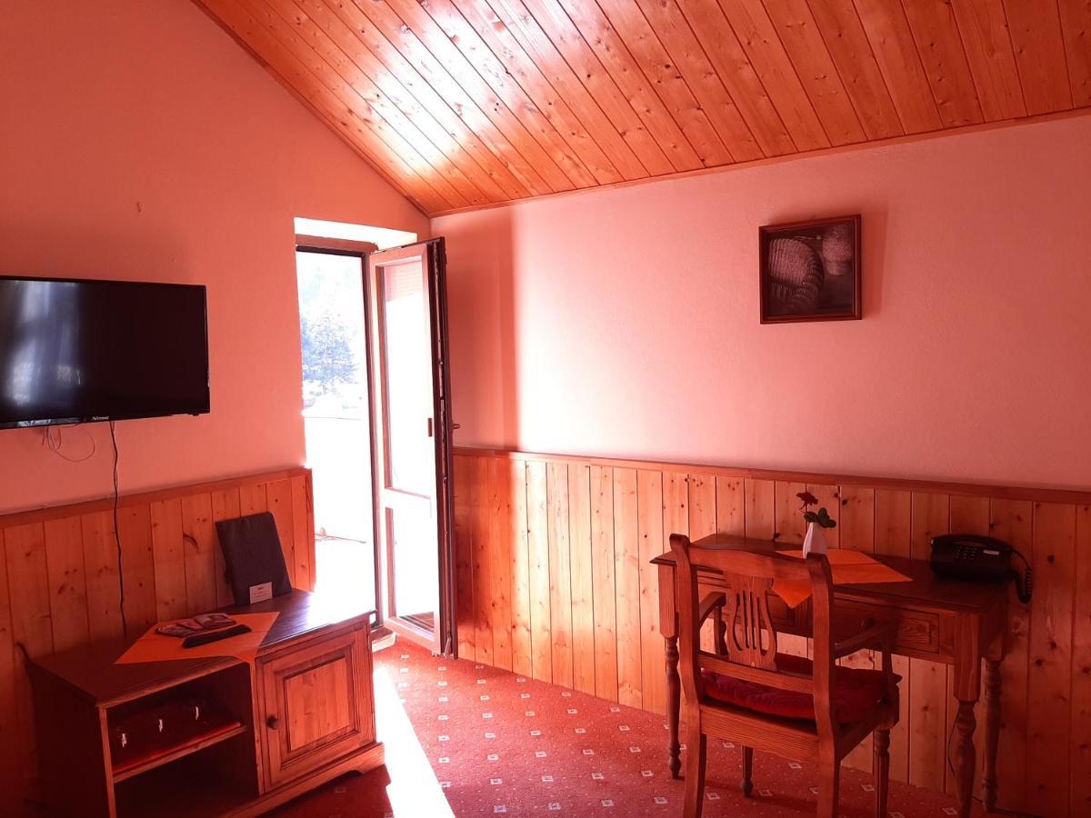 Garni Hotel Asas*** Most Eksteriør bilde